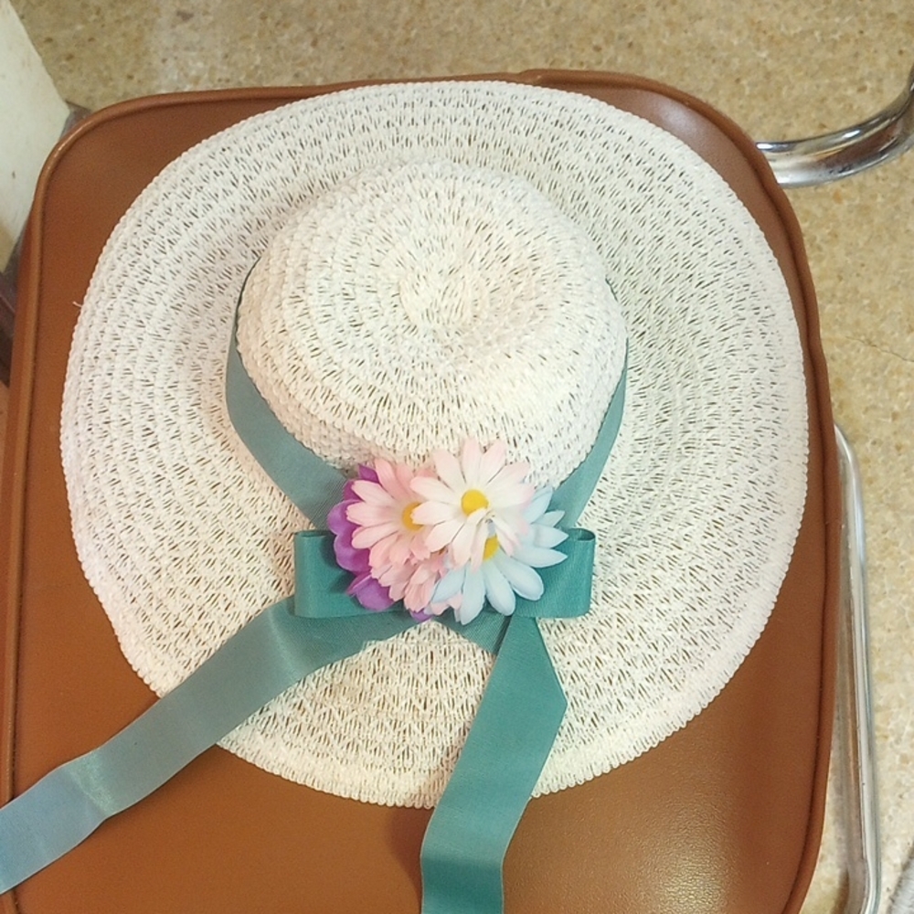 Vtg White & Floral Easter Hat. Pink, Purple, Blue & Yellow Flowers. Teal Ribbon